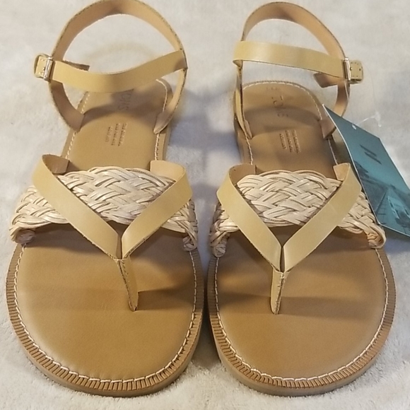 Toms Shoes - Brand New Tom's Tan/Cream Sandals